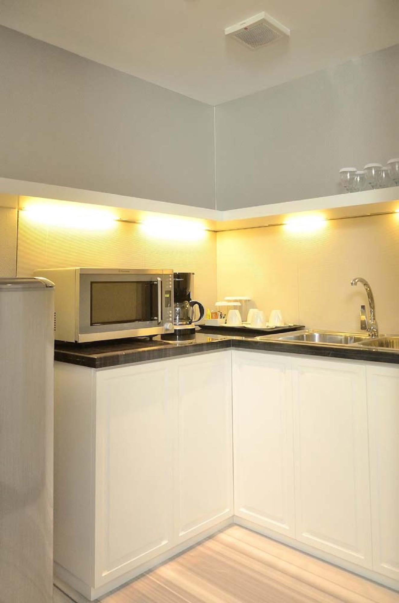 Ts Suites Surabaya Eksteriør bilde