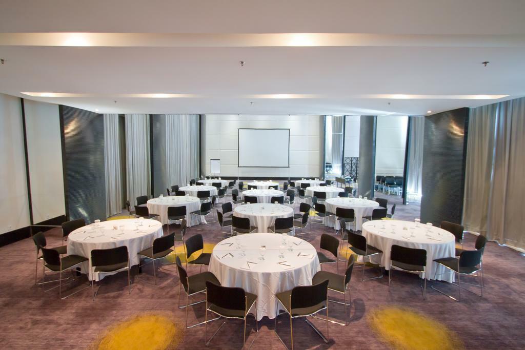 Ts Suites Surabaya Eksteriør bilde